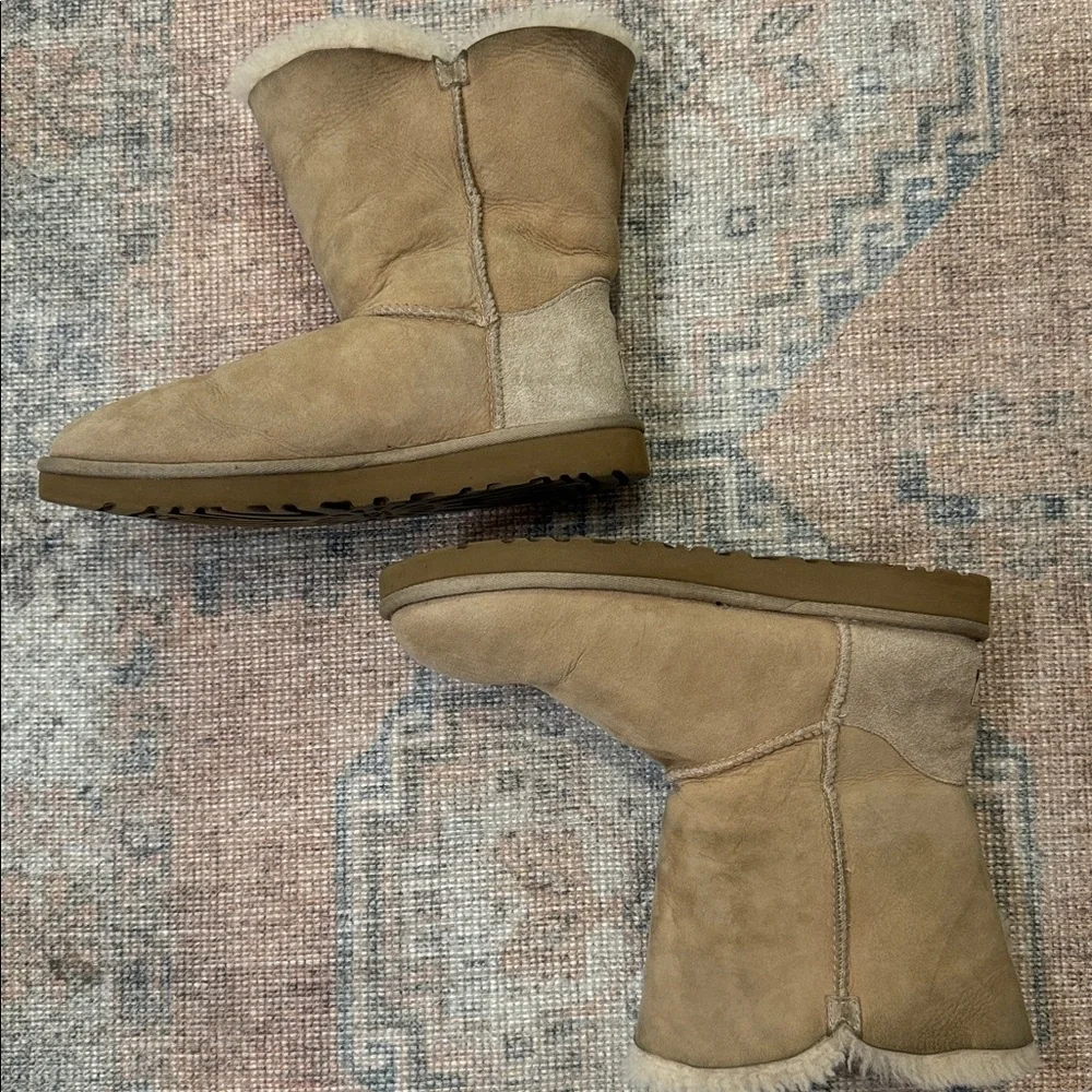 UGG Australia Womens Sheepskin Boots Sand Size  10